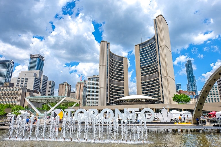 Toronto Tourist Attractions Nathan Phillips Square 